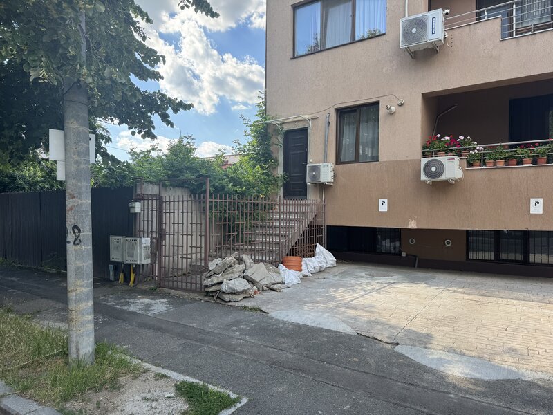 Damaroaia, garsoniera pretabil pt spatiu / locuita